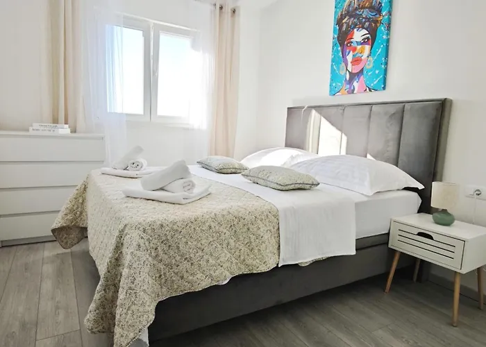 Riviera ماكارسكا