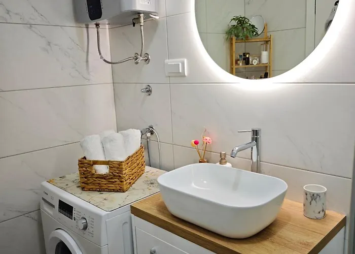 Riviera ماكارسكا