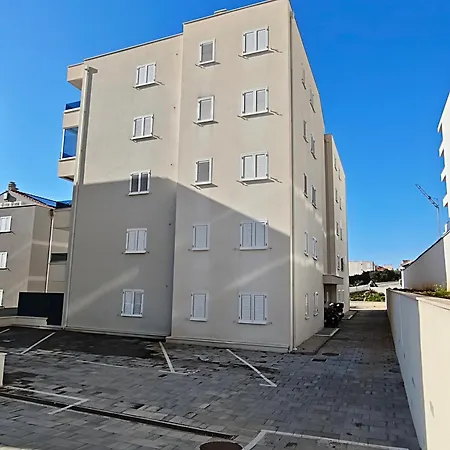 Riviera *